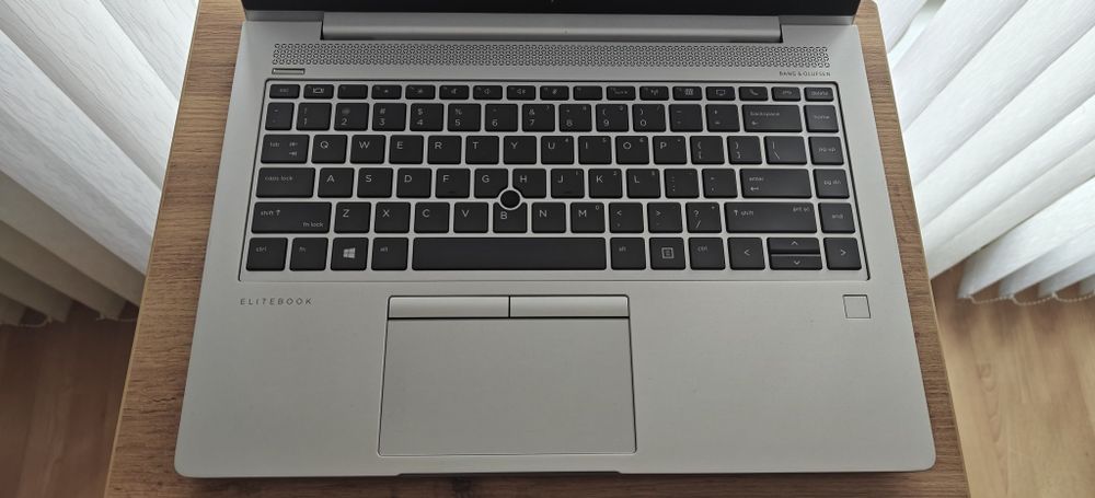 HP EliteBook, Ryzen 3 Pro 2300U, 8GB RAM, 128GB SSD, АКБ 4+годин