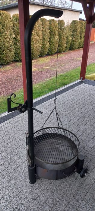 Grill ogrodowy, palenisko