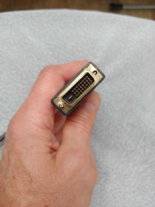 Перехідник DVI-D на VGA.