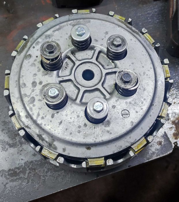 Suzuki rm 250 sprzęgło