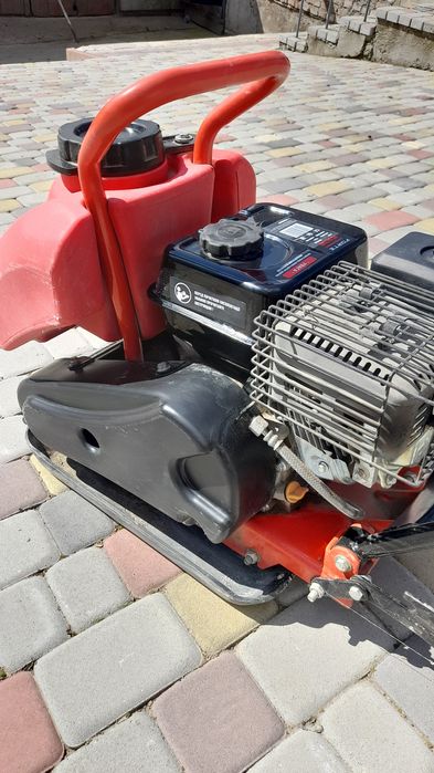 Віброплита (трамбовка)