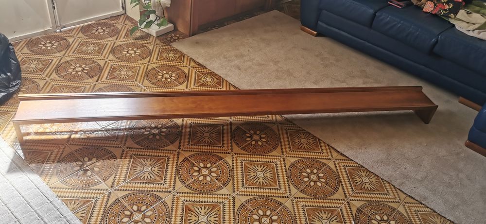 Sanefa em madeira de castanheiro como nova