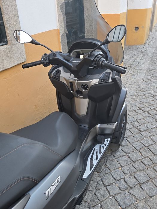 Vendo moto PIAGGIO MP3 530 HPE