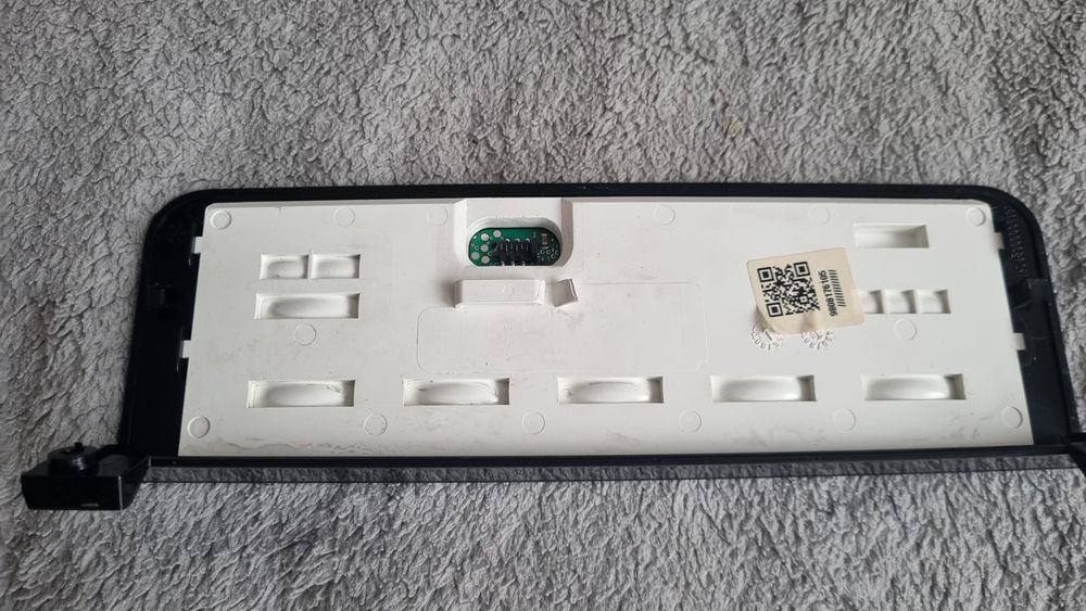 Używany panel sterowania do ekspresu Siemens EQ.3 S100 — sprawny!!!