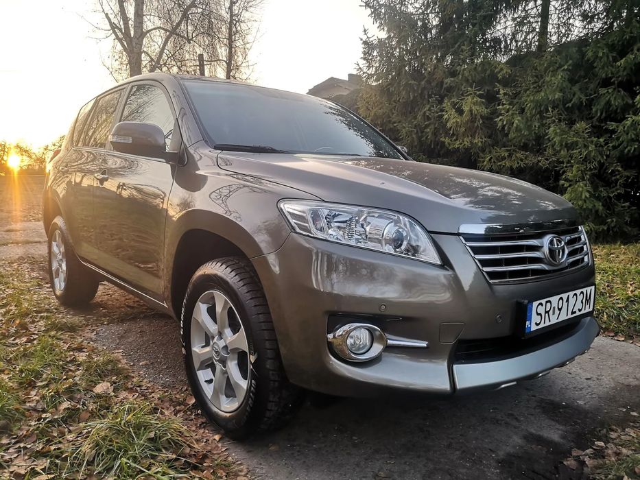 Toyota RAV4 Przebieg 78 tyś. km Serwisowany Zadbany 4x4 automat Właściciel kobieta