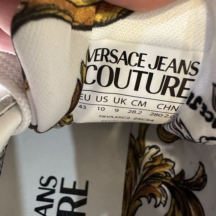 Versace. Жіночі  кросівки. Оригінал. Нові. Розмір 43.