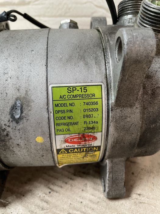 Компресор кондиціонера Renault Master 2.5 dci 015203