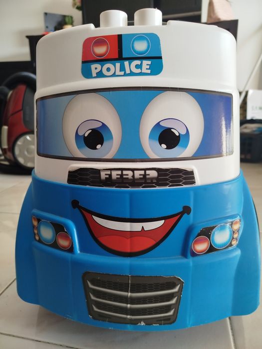 Carro com arrumação