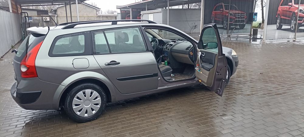 Авто рено меган 2