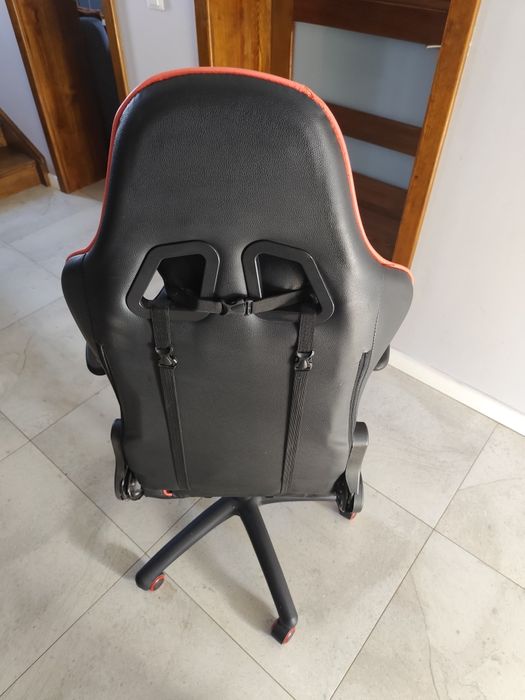 Fotel gamingowy Huzar