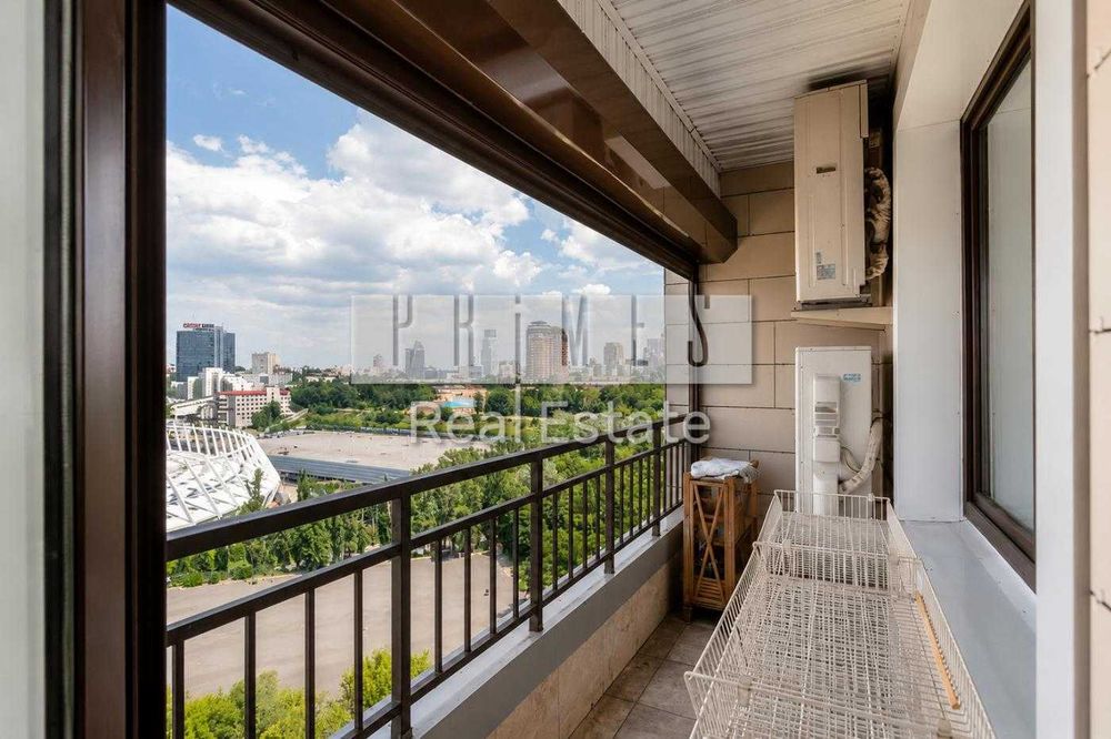 Продаж 5-кімнатного пентхаусу 228м  з терасою в клубному будинку Chelsea Tower Черепанова Гора, вул. Ділова