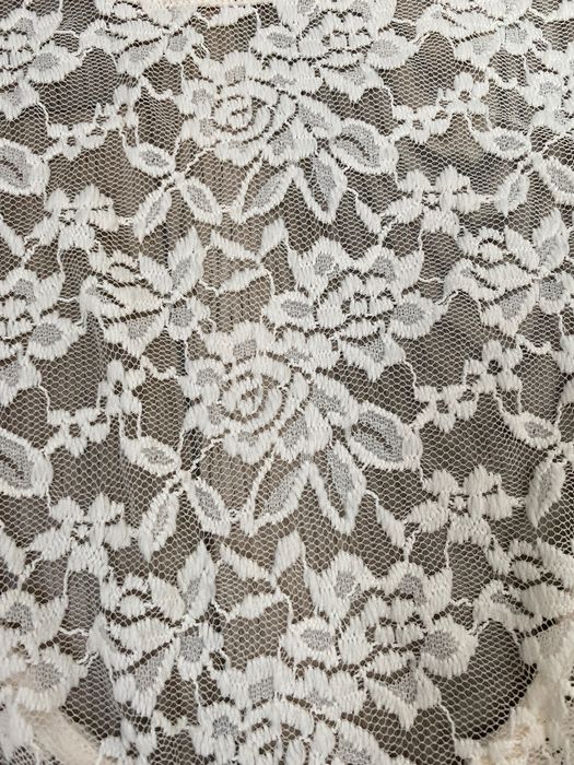 Koronowe kremowe body h&m