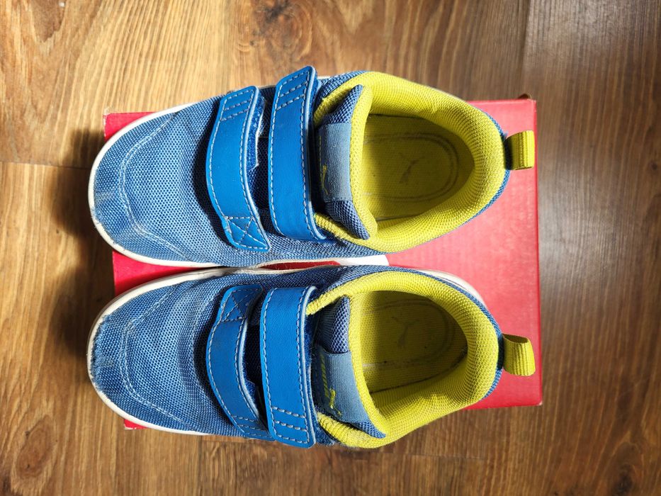 Wiosenne/letnie buty dziecięce Puma Courtflex v2 rozm. 26