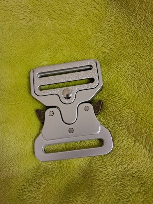 Фастекси металеві