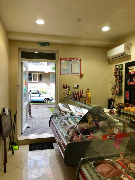 ВЛАСНИК Нежитлове приміщ під любий вид діяльності Львів в.Івасюка 19