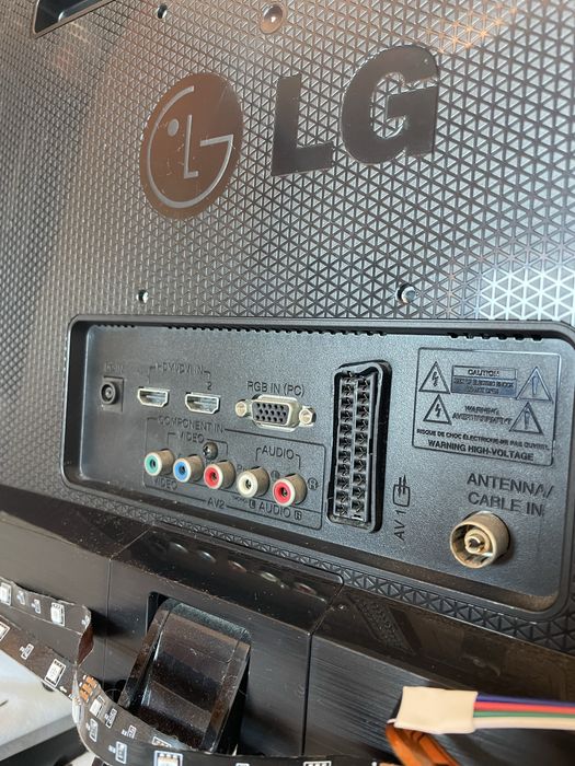 TV / Monitor LG 24" (M2452D)
