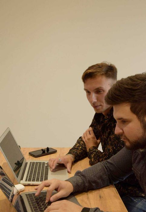 Ментор JavaScript, Python, PHP, C++: авторські курси програмування