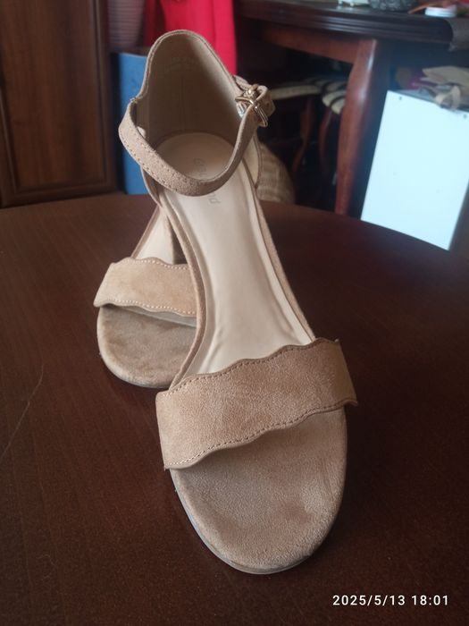 Buty damskie sandały