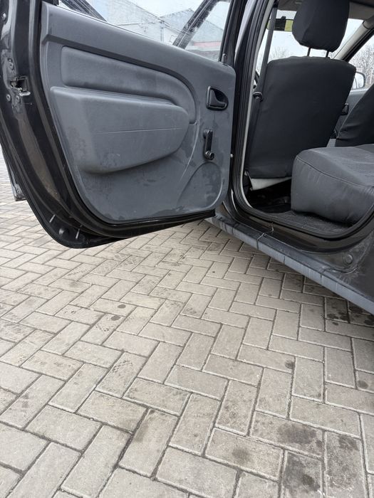 Renault Logan MCV в Універсалі Dacia