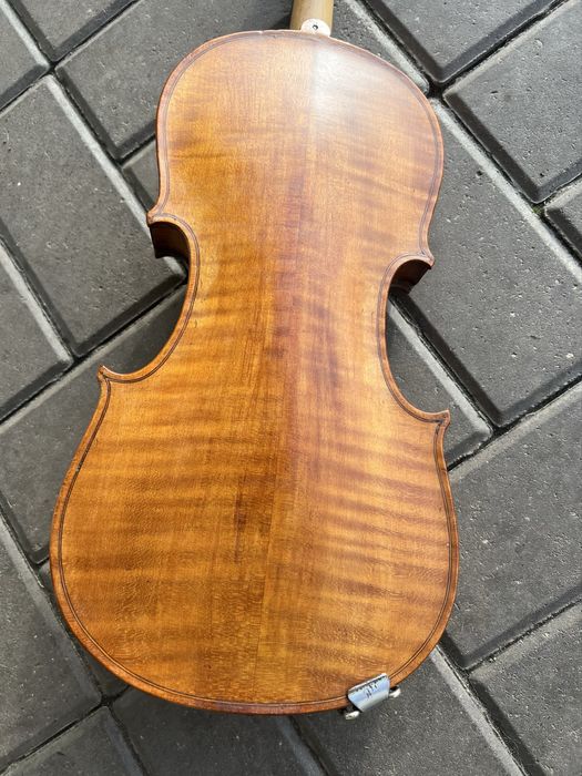 Skrzypce 4/4 stare z futeralem i smyczkiem z niemiec .