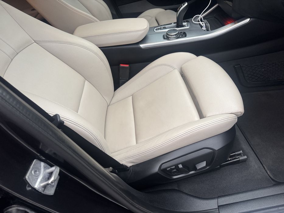 Продам власне авто BMW x4 в М-пакеті