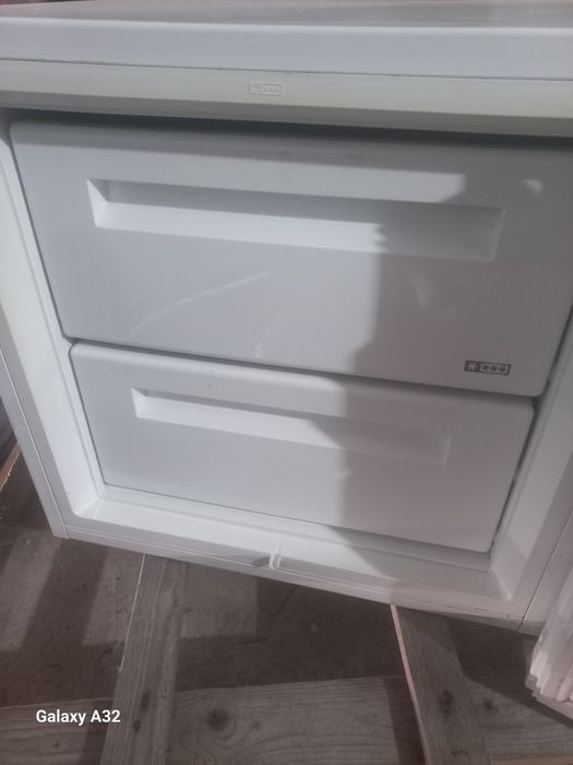 Морозілка Privileg