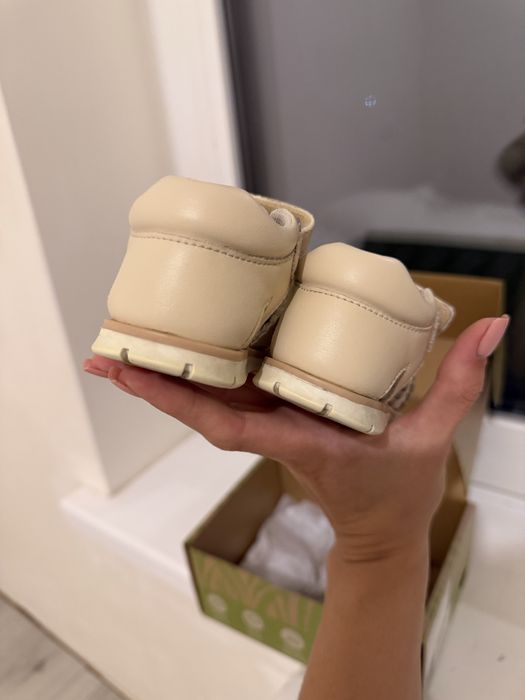 Детские босоножки Chicco