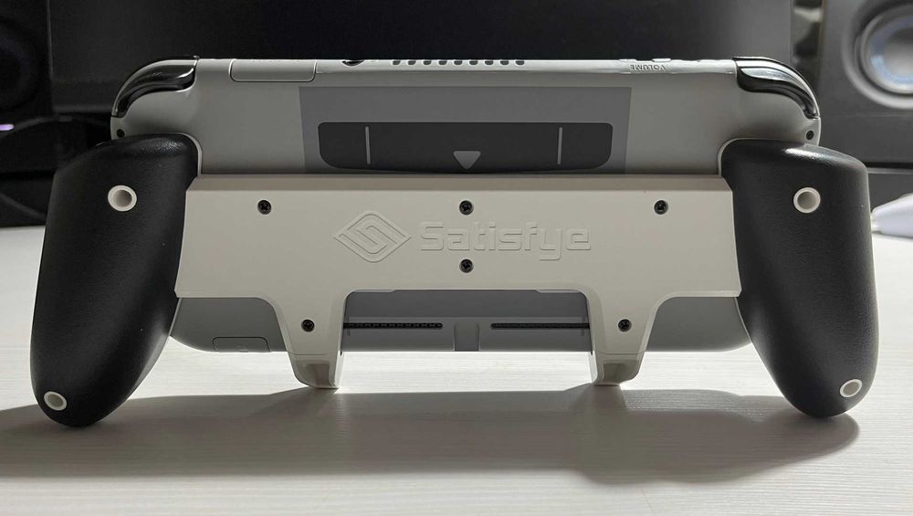 Satisfye Zen Grip Go Slim Bundle dla Nintendo Switch Lite