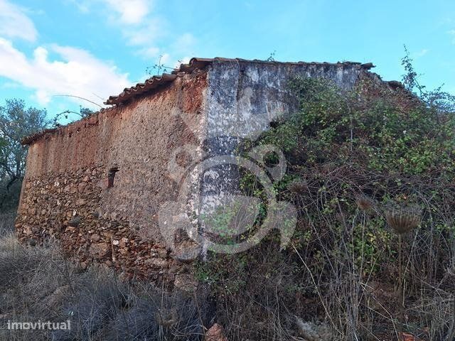 Terreno com Ruína para reconstruir