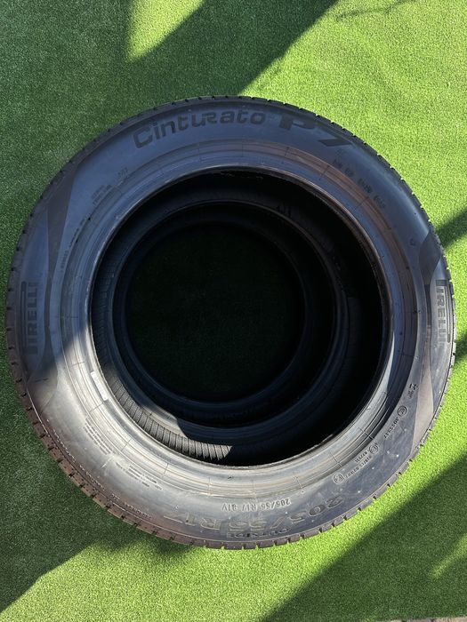 Літня резина 205 55 R17 Pirelli 23 рік