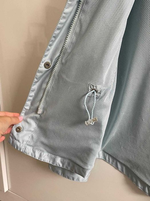 Parka azul clara com capucho S