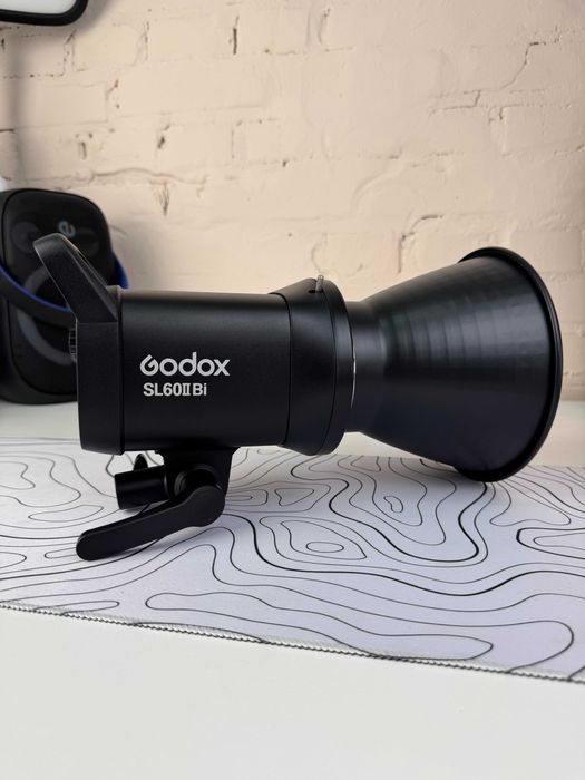 Світло для відеозйомки Godox SL60II Bi COB LED