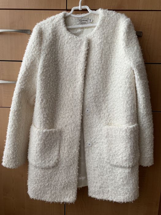 Демисезонное пальто на девочку-подростка