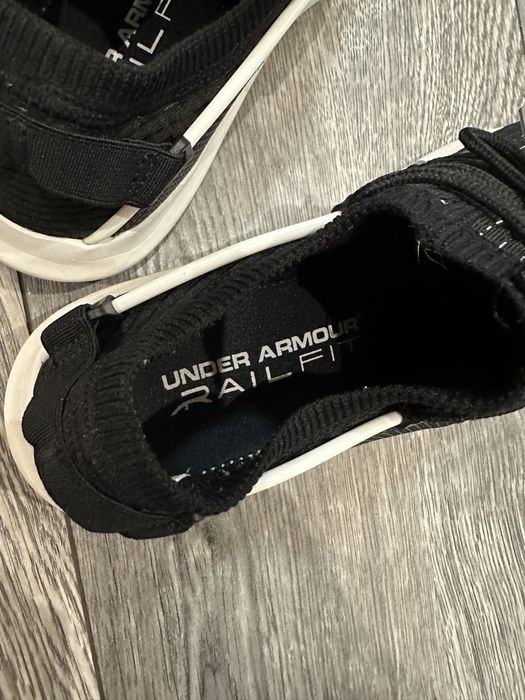 Кросівки Under Armour Railfit 41 розм