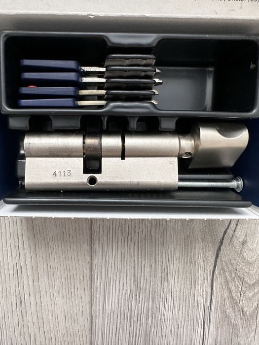 Замок сердцевина секрет дверной Mul-t-lock продам