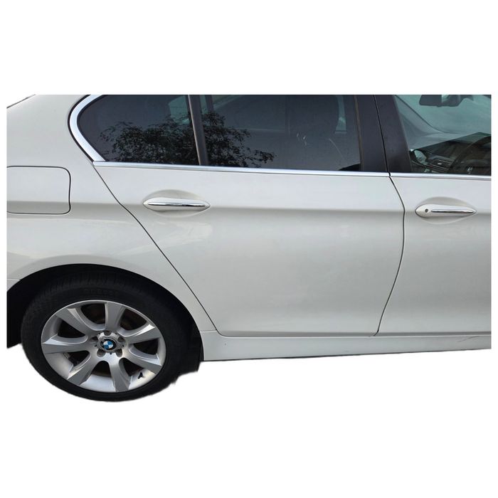 Drzwi prawe tylne BMW F10 sedan białe Alpinweiss A300 w kolor prawy ty