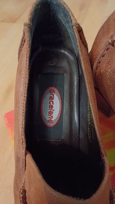 Buty damskie zamszowe, r. 38