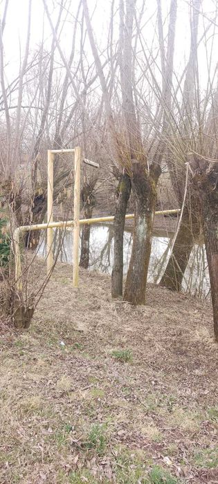 Продаж будинку з приватизованою земельною ділянкою в с. Черхава