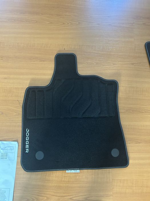 Conjunto de tapetes de tecido de Dacia Jogger