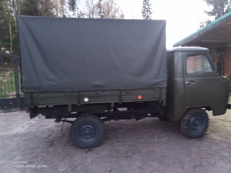 Уаз бортовий 1991 рік.