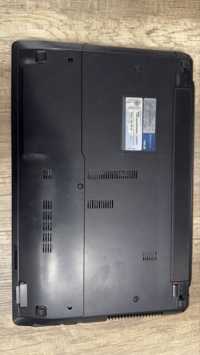 Asus portatil:  I5, 8gb, 512bg ssd, 15”