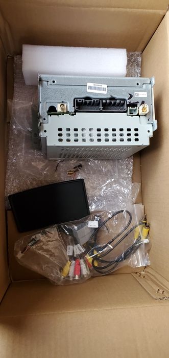 Магнітола + панель управління Dodge Journey