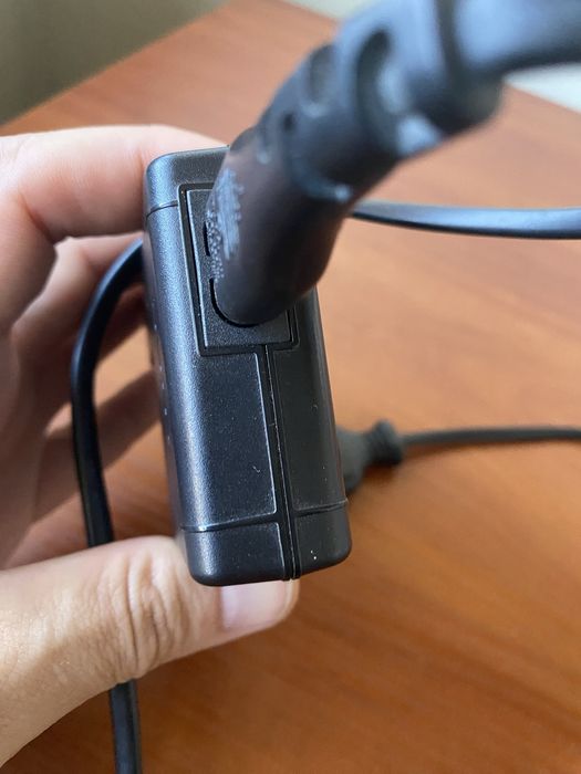 Зарядний пристрій Sony BC-CSGC