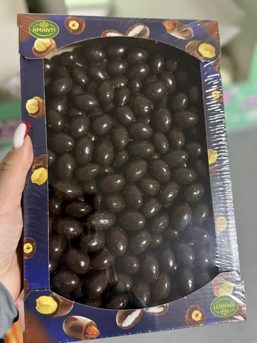 Драже Арахіс в шоколалі.Мигдаль в шоколадіДраже Bon-Bon,Морскі Камінці