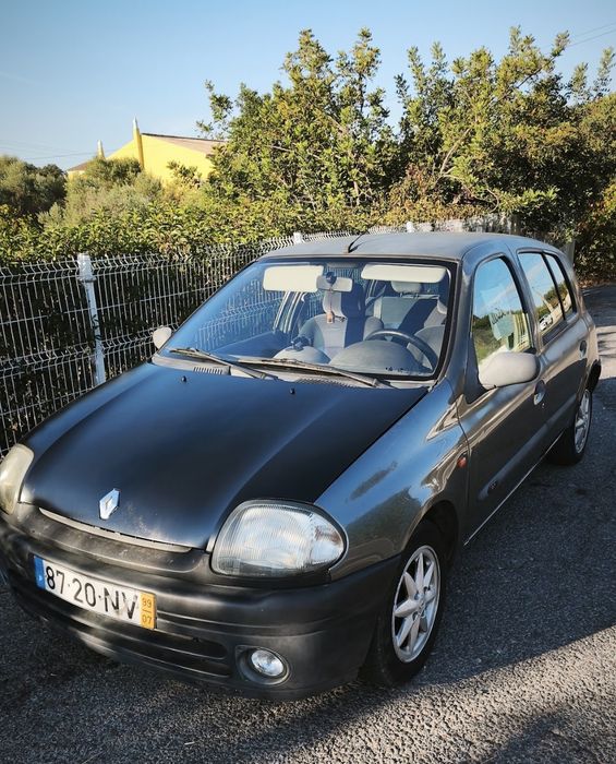 Vendo  carro Clio 1999