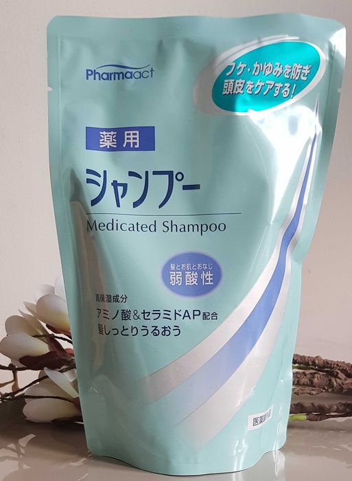 Kumano Cosme,Medyczny,Japoński Szampon Przeciwłupieżowy, Refill 400 ml