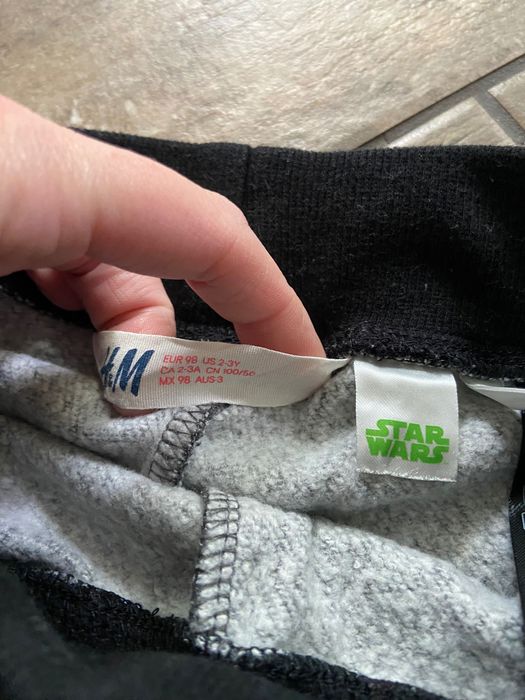 Spodnie dresowe chłopięce Star Wars H&M rozmiar 98 cm