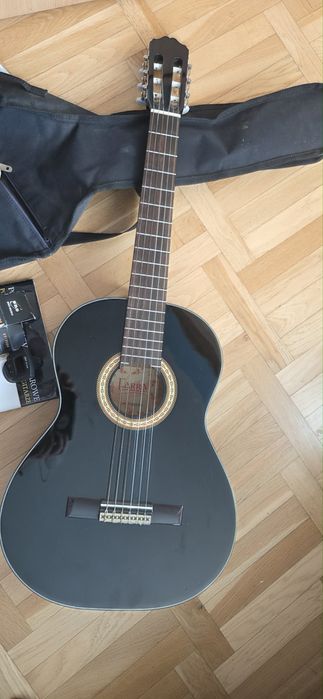 Gitara klasyczna , stroik i futerał