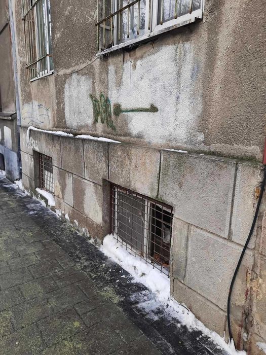 Нежитлові підвальні приміщення, площею 27,8 кв.м, м.Львів