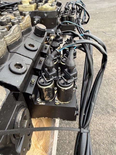 Parker K220LS-03 rozdzielacz proporcionalny